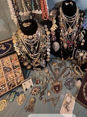 Whhhooaaaa!!!! RINGS (or Mix n Match) A BAKERS DOZEN (13 altogether)